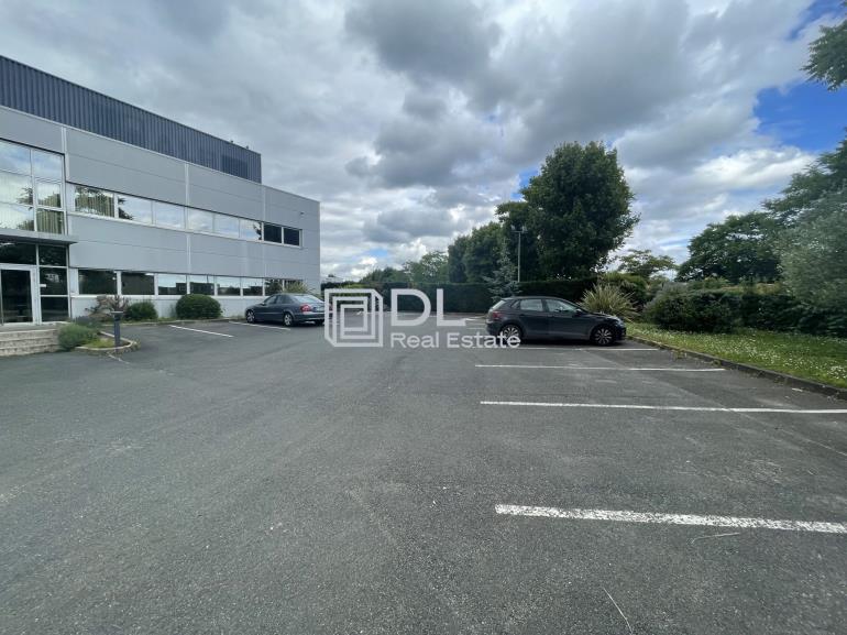 Entrepôt à louer à Fleury-Mérogis - 850 m²