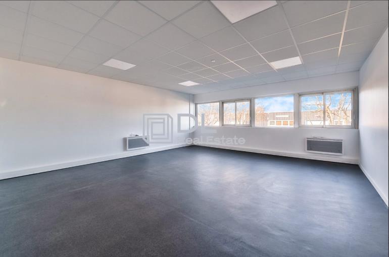 Entrepôt à louer à Torcy - 322 m²