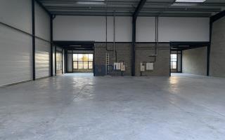 Entrepôt à vendre à Saint-Pierre-du-Perray - 7 772 m²