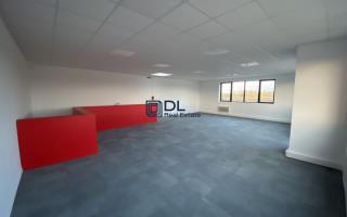 Entrepôt à vendre à Saint-Pierre-du-Perray - 7 772 m²