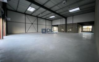 Entrepôt à vendre à Saint-Pierre-du-Perray - 7 772 m²