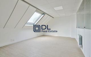 Entrepôt à louer à Évry - 210 m²