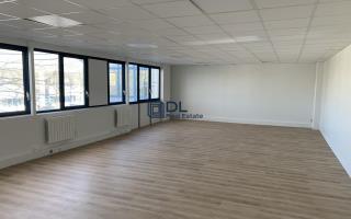Entrepôt à louer à Fresnes - 1 795 m²