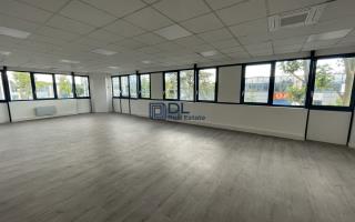 Entrepôt à louer à Fresnes - 1 795 m²