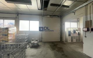 Entrepôt à louer à Villeneuve-le-Roi - 2 000 m²