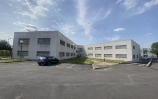 Entrepôt à vendre à Grigny - 1 990 m²