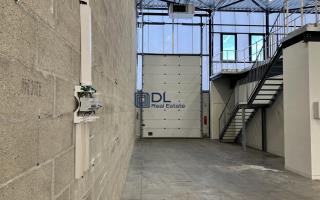 Entrepôt à louer à Le Coudray-Montceaux - 1 301 m²