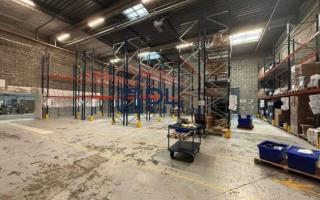 Entrepôt à louer à Villejust - 490 m²
