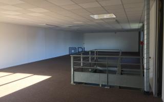 Entrepôt à louer à Morangis - 607 m²
