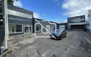 Entrepôt à vendre à Jouy-en-Josas - 640 m²