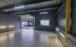 Entrepôt à louer à Lisses - 220 m²