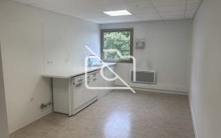 Entrepôt à louer à Neuilly-sur-Marne - 1 600 m²