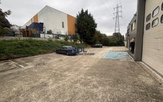 Entrepôt à louer à Neuilly-sur-Marne - 1 600 m²