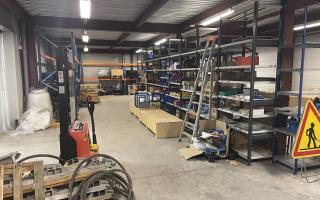 Entrepôt à vendre à Saint-Mard - 920 m²