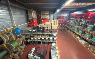 Entrepôt à vendre à Lisses - 1 220 m²