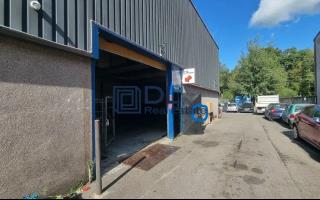 Entrepôt à louer à Ozoir-la-Ferrière - 260 m²