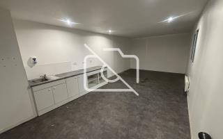 Entrepôt à louer à Coignières - 1 304 m²