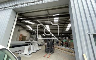 Entrepôt à louer à Servon - 750 m²