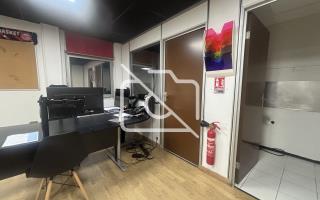 Entrepôt à louer à Buc - 841 m²