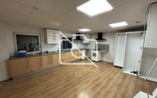 Entrepôt à louer à Buc - 841 m²