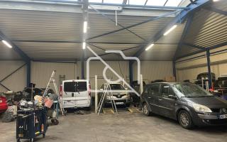 Entrepôt à vendre à Loos - 1 281 m²