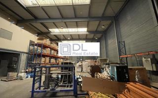 Entrepôt à vendre à Buc - 4 850 m²