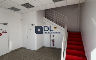 Entrepôt à louer à Bois-d Arcy - 360 m²