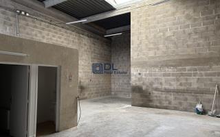 Entrepôt à louer à Valenton - 115 m²