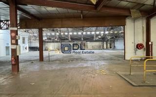Entrepôt à louer à Thiverval-Grignon - 8 900 m²