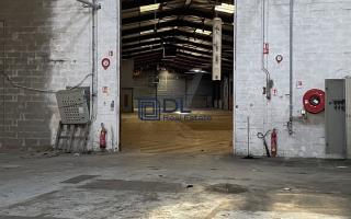 Entrepôt à louer à Thiverval-Grignon - 8 900 m²