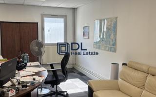 Entrepôt à louer à Buc - 1 470 m²