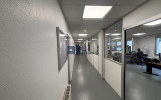 Entrepôt à louer à Buc - 1 470 m²