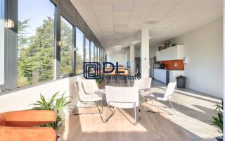 Entrepôt à louer à Maurepas - 4 733 m²