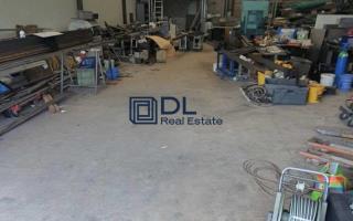 Entrepôt à vendre à Le Perray-en-Yvelines - 300 m²