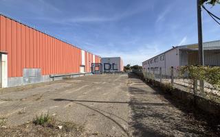 Entrepôt à louer à Coignières - 551 m²