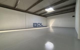 Entrepôt à louer à Coignières - 432 m²