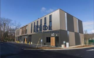 Entrepôt à louer à Mureaux - 3 266 m²