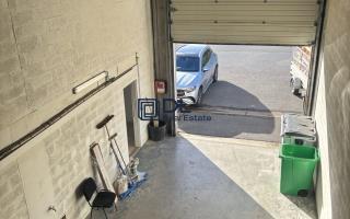 Entrepôt à vendre à Roissy-en-Brie - 270 m²