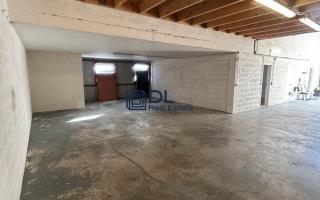 Entrepôt à vendre à Roissy-en-Brie - 270 m²